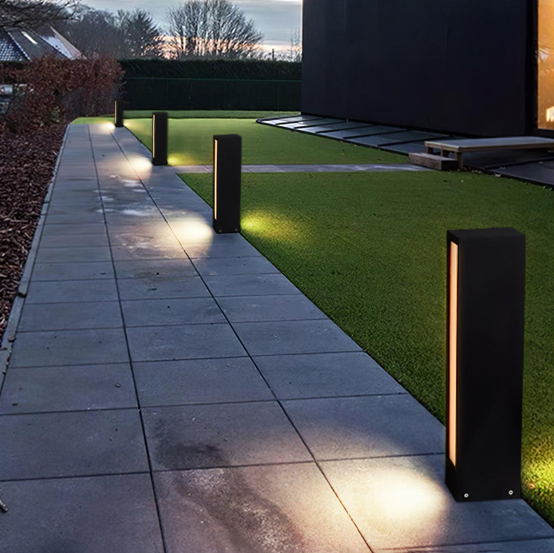 Aluminum Outdoor Post Lamp - Panel-Style Cast Lamp for Patio