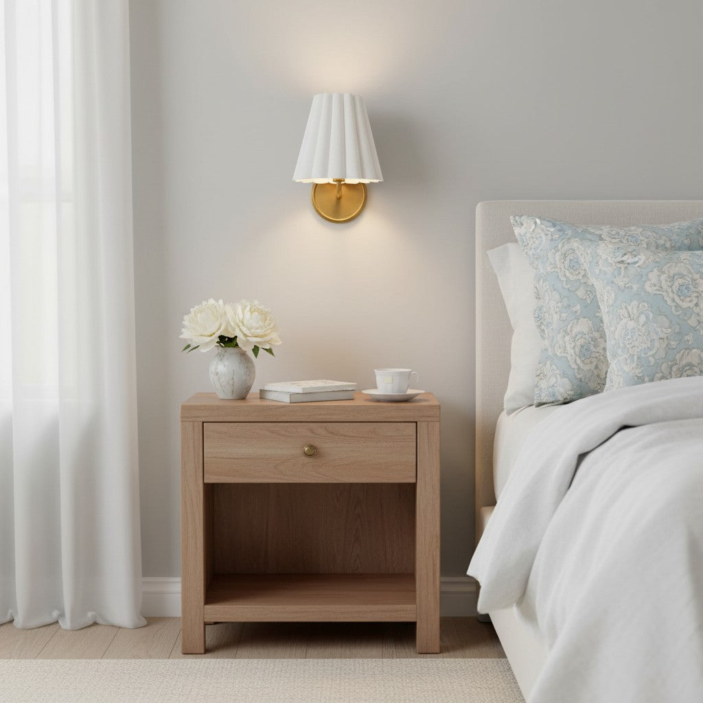 Ruffmeto Fabric Wall Sconce – Featuring Pleated Detailing on a Sculptural Metal Frame for Study or Hallway