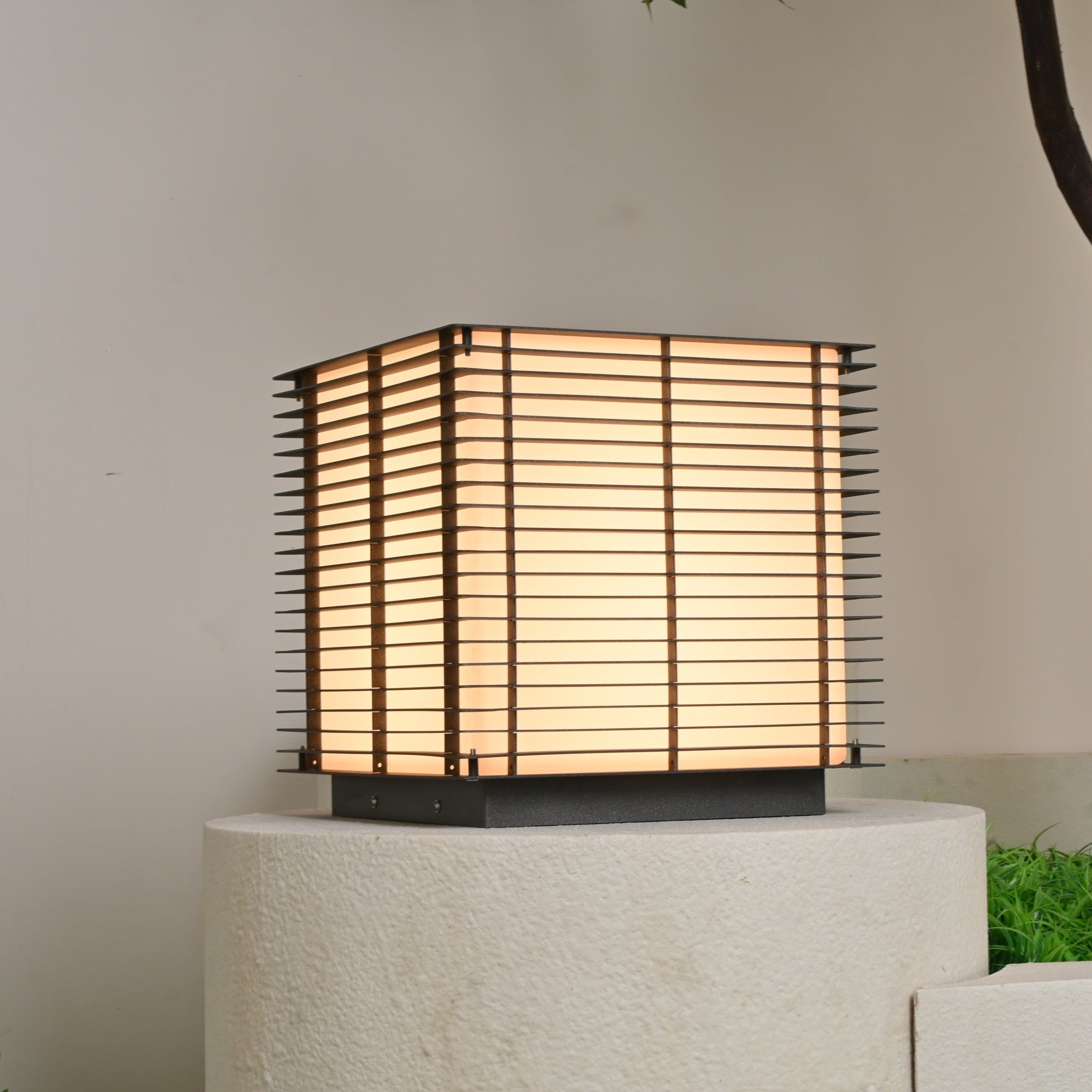 Solar-Pfostenleuchte – LED-Laterne für Garten, Weg und Terrasse