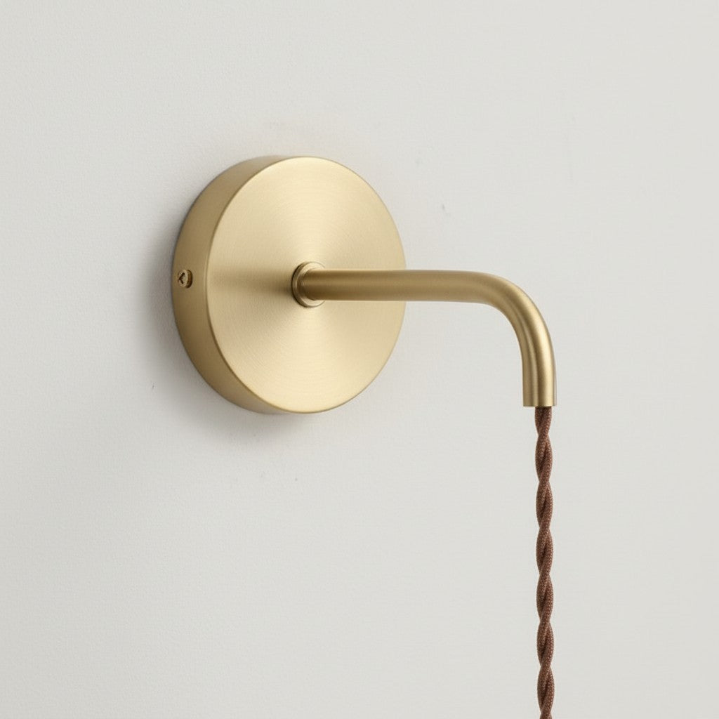 Cerelle Pleated Ceramic Wall Light – Sculptural Ribbed Design Sconce for Bedroom or Hallway N30