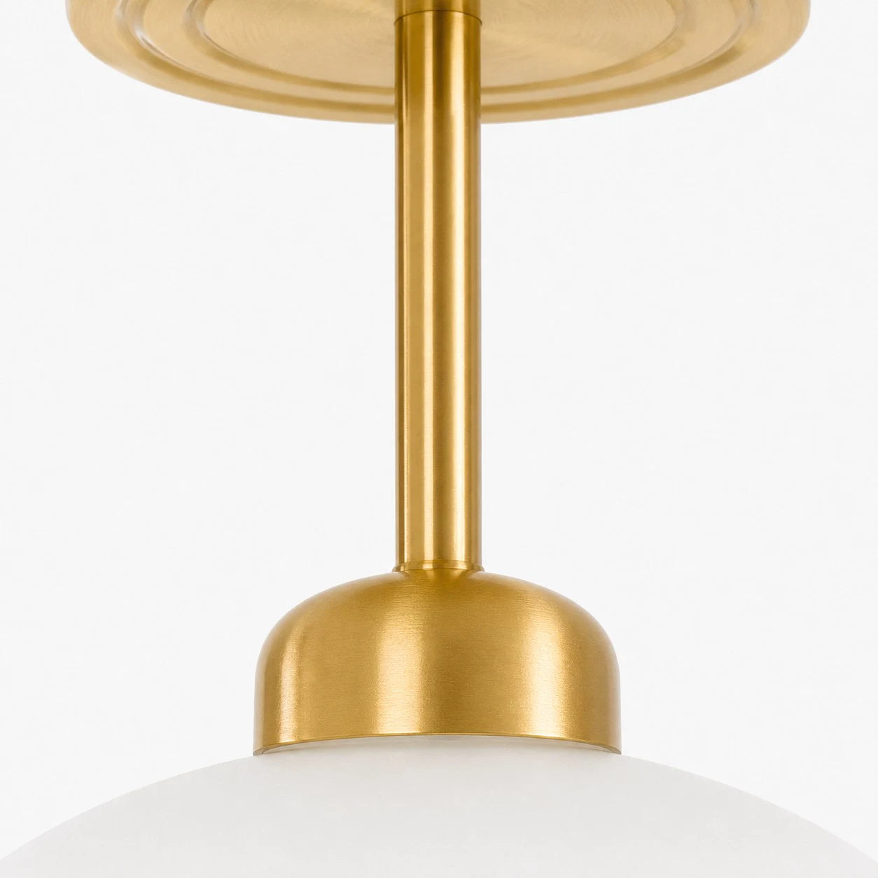 Extended stem and shade holder detail