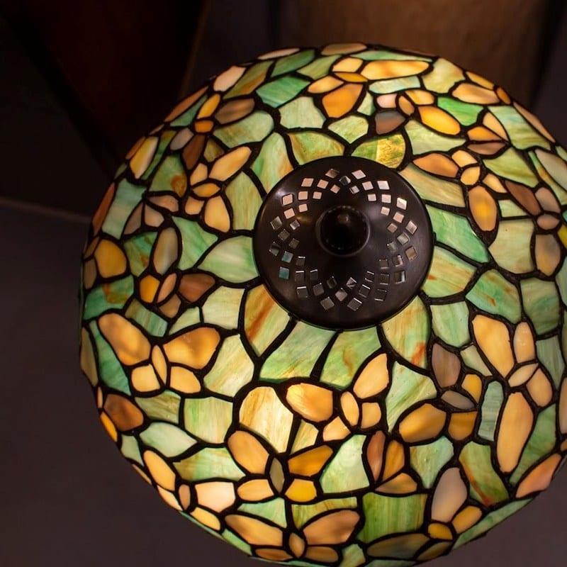 TF Sorenia Table Lamp – Warm Stained-Glass Floral Art-style Lamp for Living Room or Bedroom