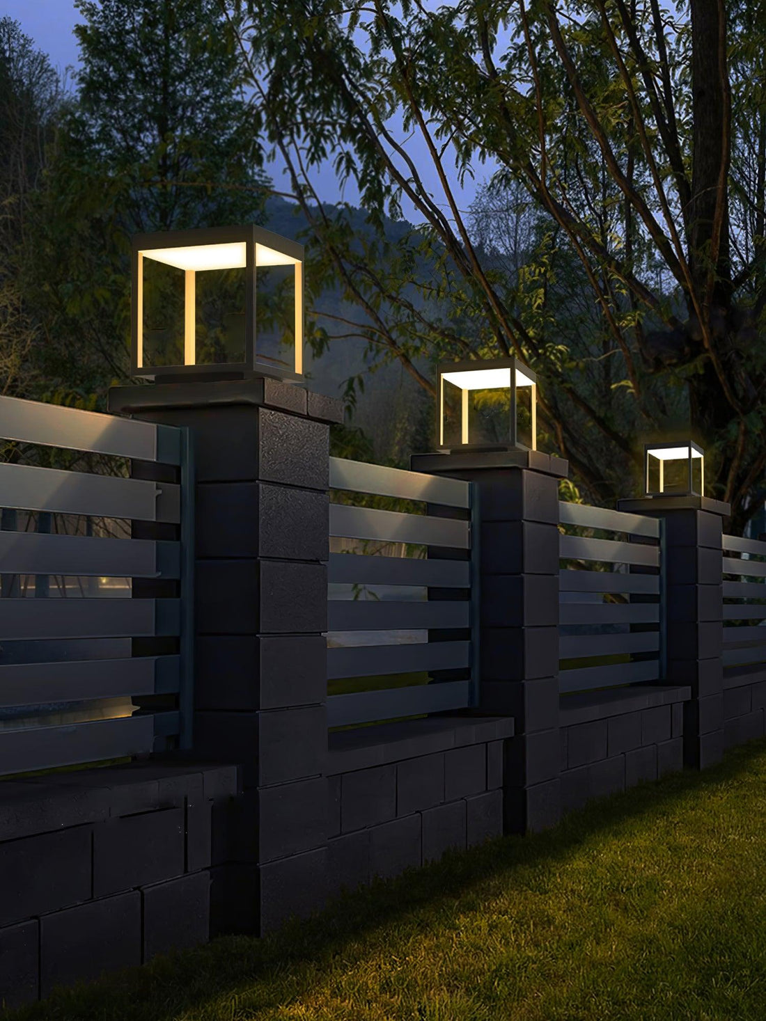 Square Frame Solar Outdoor Light - Garden Light with Durable Metal