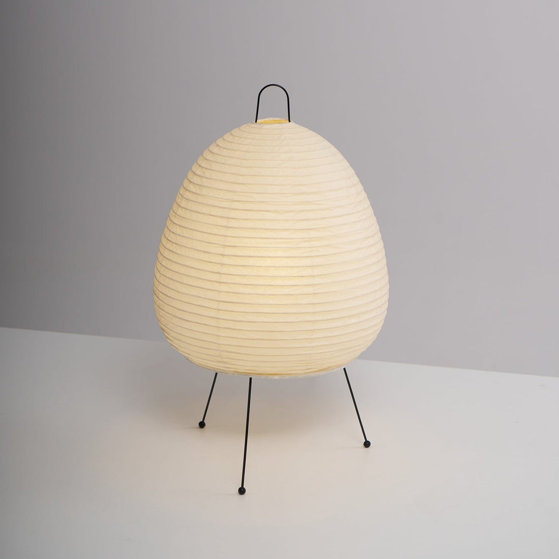 Japanisch inspirierte Papiertischlampe – Maulbeerpapierlampe fürs Schlafzimmer