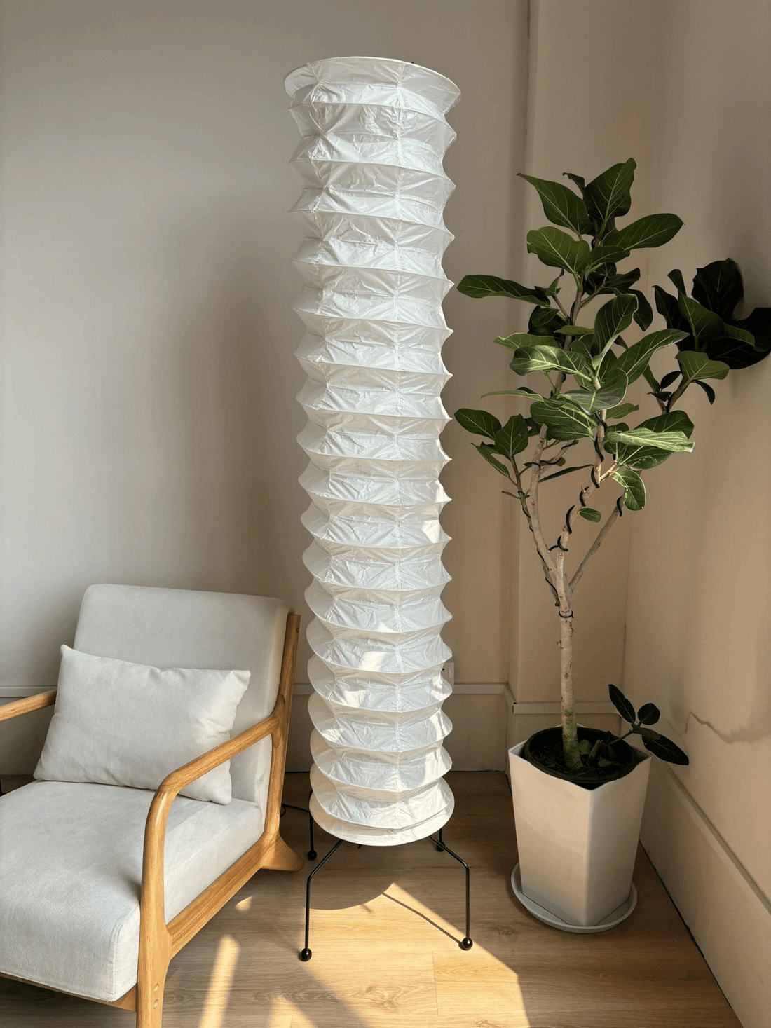 Stehlampe aus Washi-Papier – Japanische runde Leuchte für das Wohnzimmer