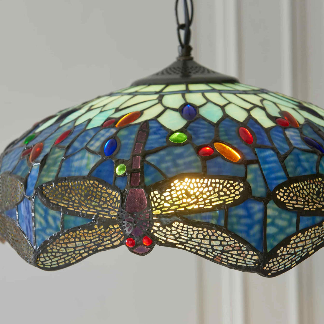 TF Dragonfly Tiffany Pendant Light – Art Nouveau Stained Glass Pendant for Living