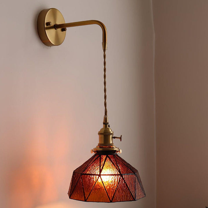 Wandleuchte aus Messing und Glas mit Geometrischem Muster