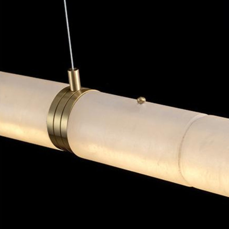 Luxuriöser Alabaster-Kronleuchter mit langen Streifenröhren