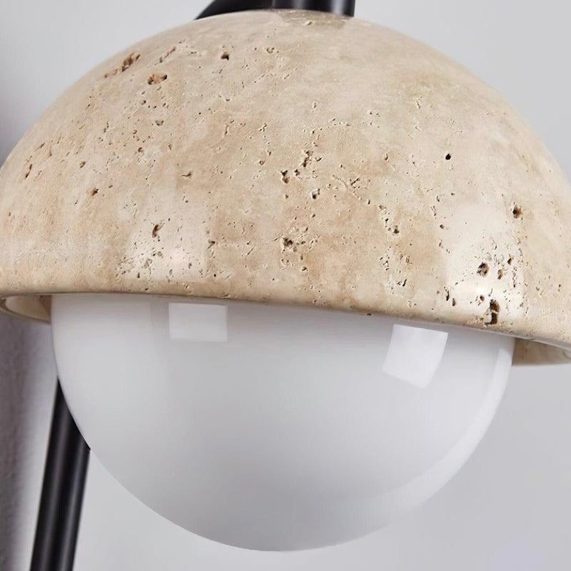 Minimalistische Halbkuppel-Wandleuchte aus Travertinstein