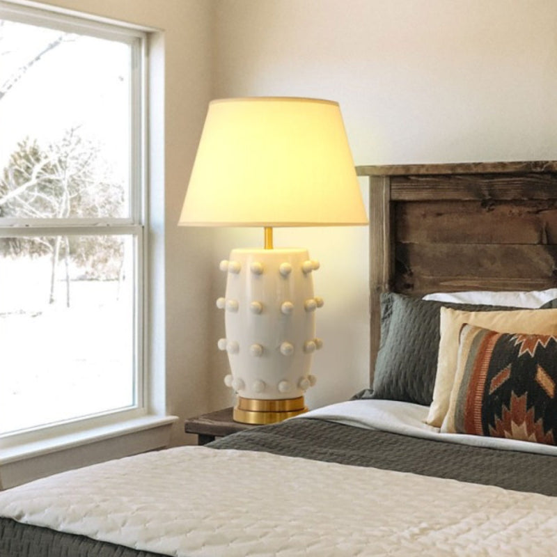 Linden Tischlampe - Keramik & Leinen Moderne Lampe für Schlafzimmer