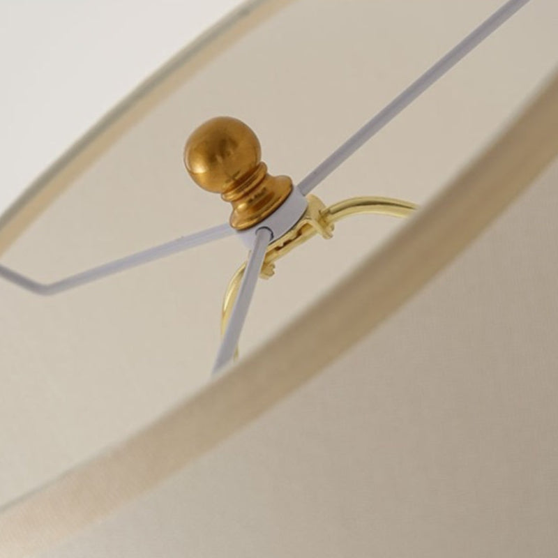 Linden Tischlampe - Keramik & Leinen Moderne Lampe für Schlafzimmer