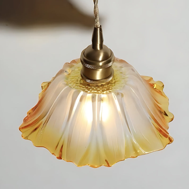 Nordische Lotus-Pendelleuchte aus klarem Glas