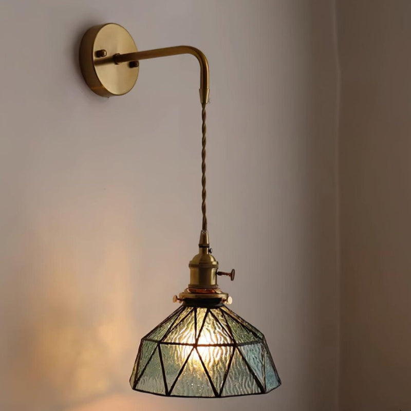 Wandleuchte aus Messing und Glas mit Geometrischem Muster