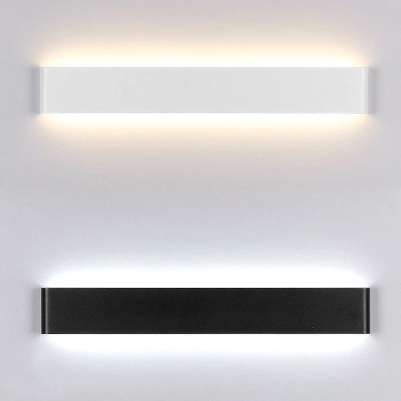 Lineare minimalistische LED-Wandleuchte aus Acryl
