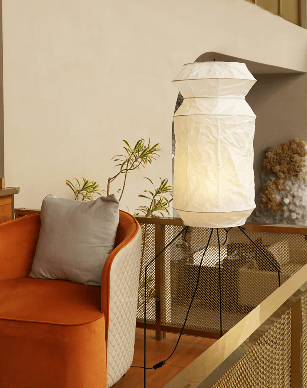 Stehlampe aus Washi-Papier – handgefertigte japanische Leuchte für das Wohnzimmer