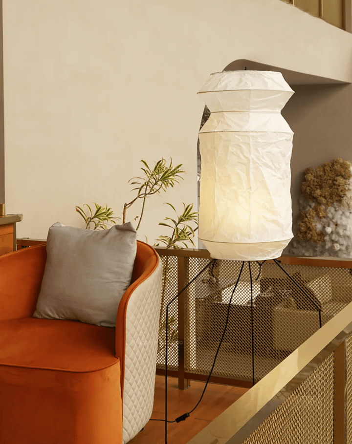 Stehlampe aus Washi-Papier – handgefertigte japanische Leuchte für das Wohnzimmer