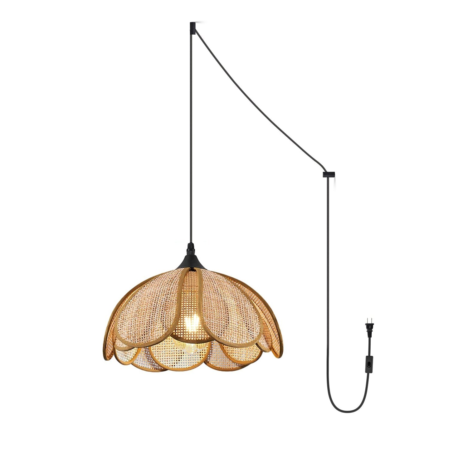 Geschichteter Rattanblüten-Stecker-Kabelanhänger