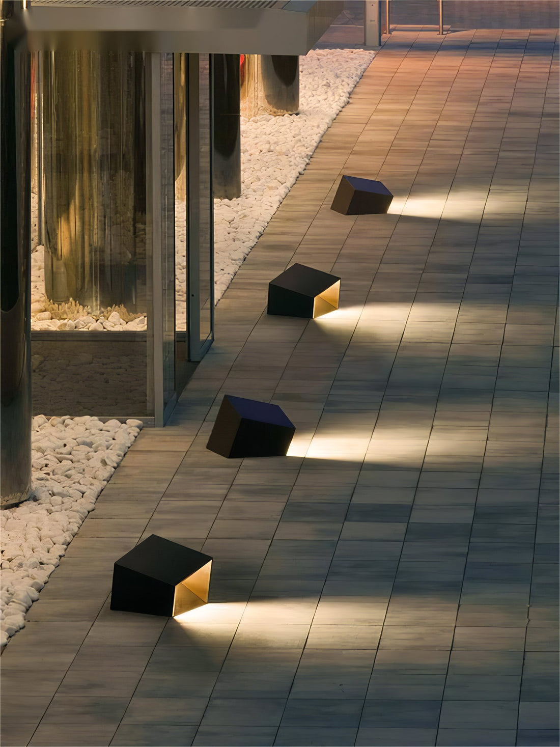 Cube Garden Solar Light - Compact LED Lamp for Patio & Small Gardens
