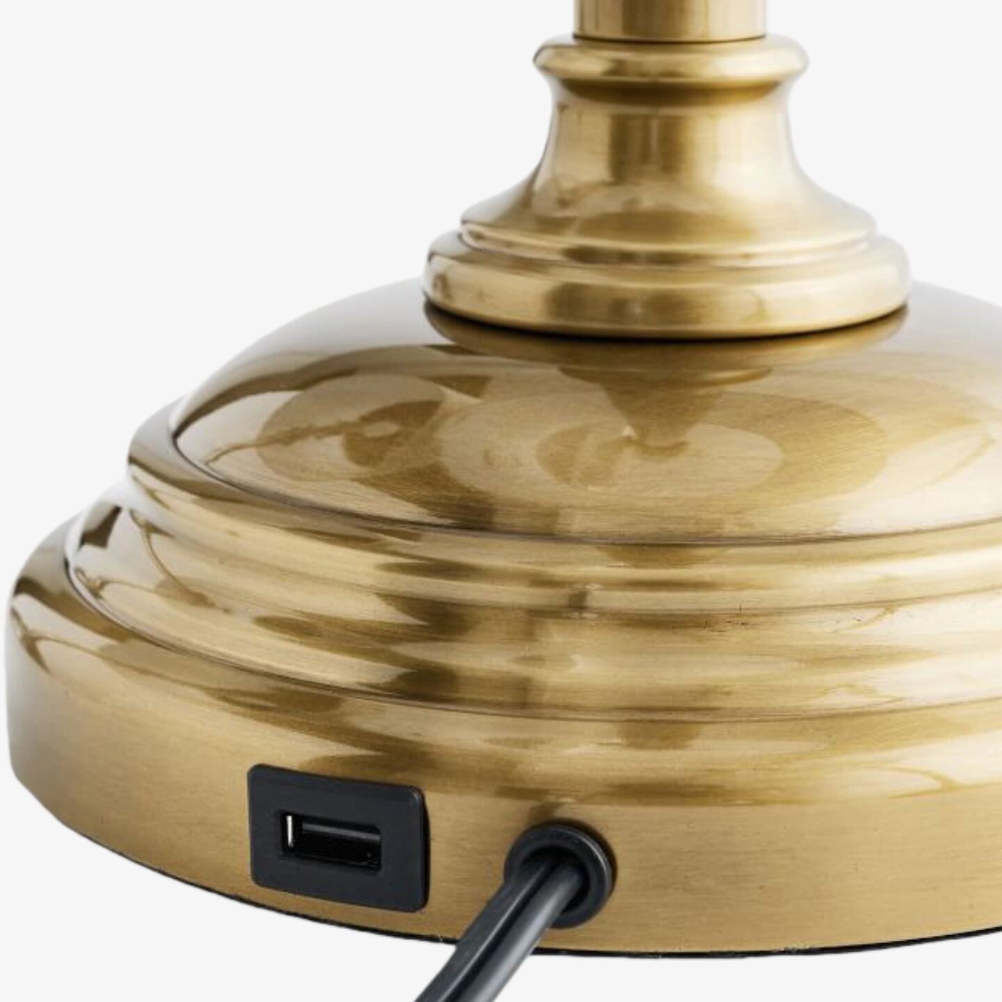 Nera USB Table Lamp – Adjustable Height Sleek Metal Modern Lamp for Office and Living Room