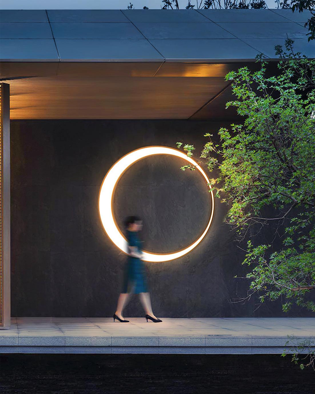 Moon Stainless Steel Wall Lamp - Black Celestial Fixture for Outdoor