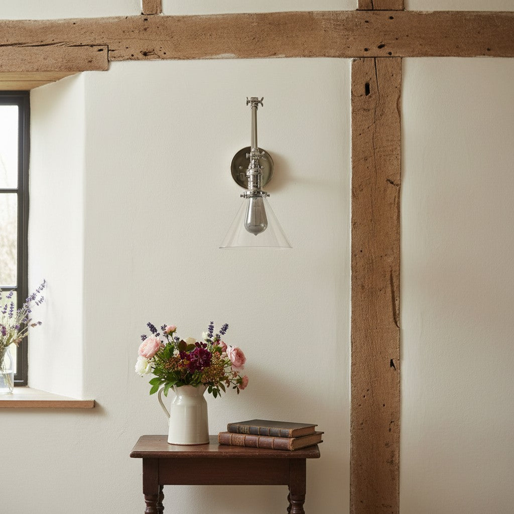 Conique Industrielle Wandleuchte aus Metall mit verstellbarem Arm – Kegelschirm aus Vintage-Glas