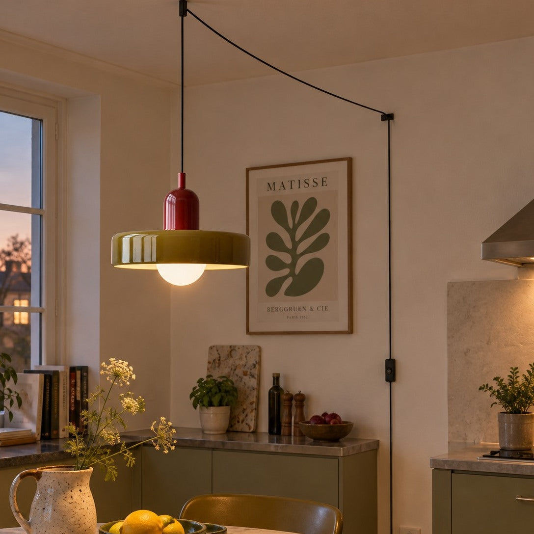 Bunte Bauhaus-Glaspendelleuchte mit Stecker