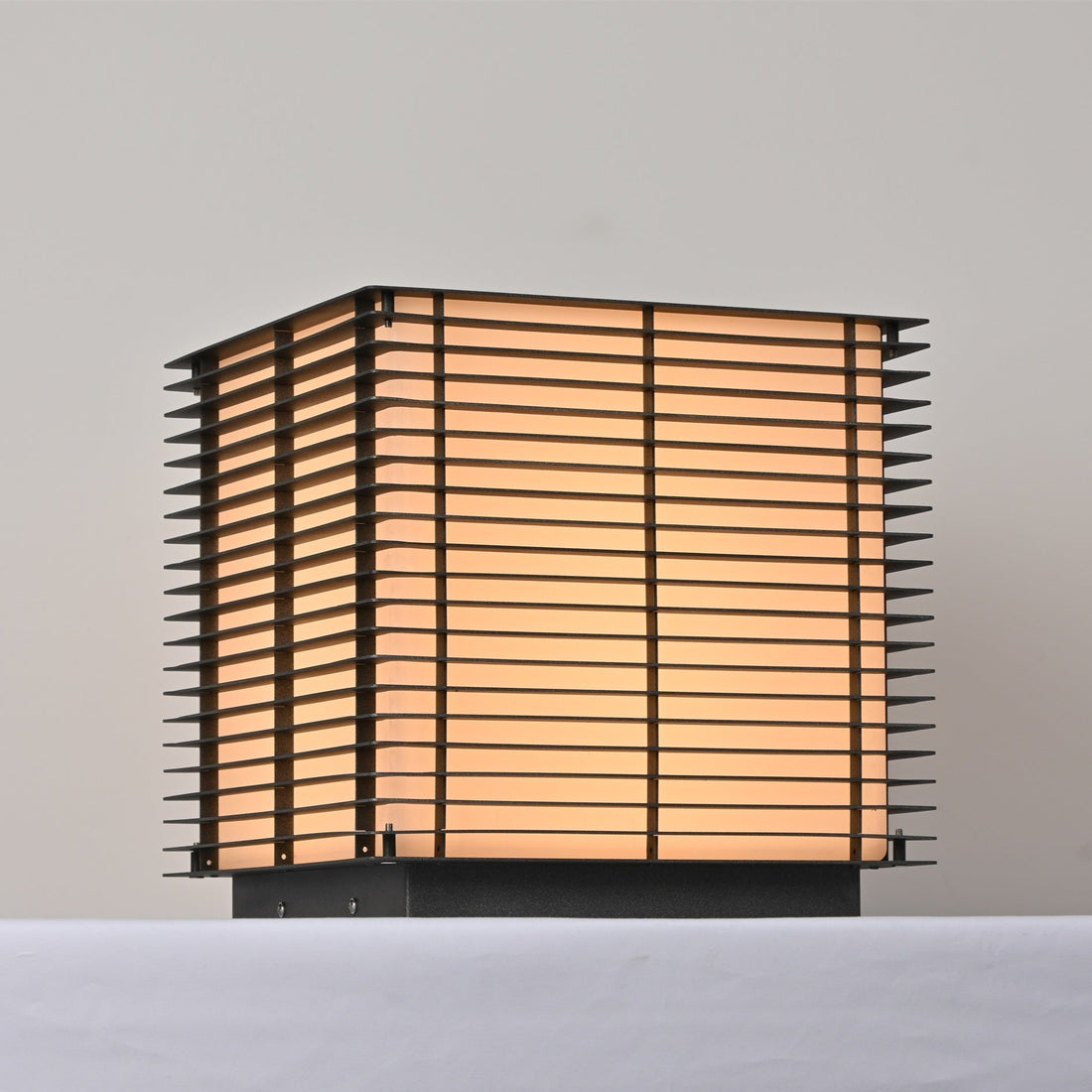 Solar Außenleuchte - Moderne LED Laterne für Garten &amp; Terrasse