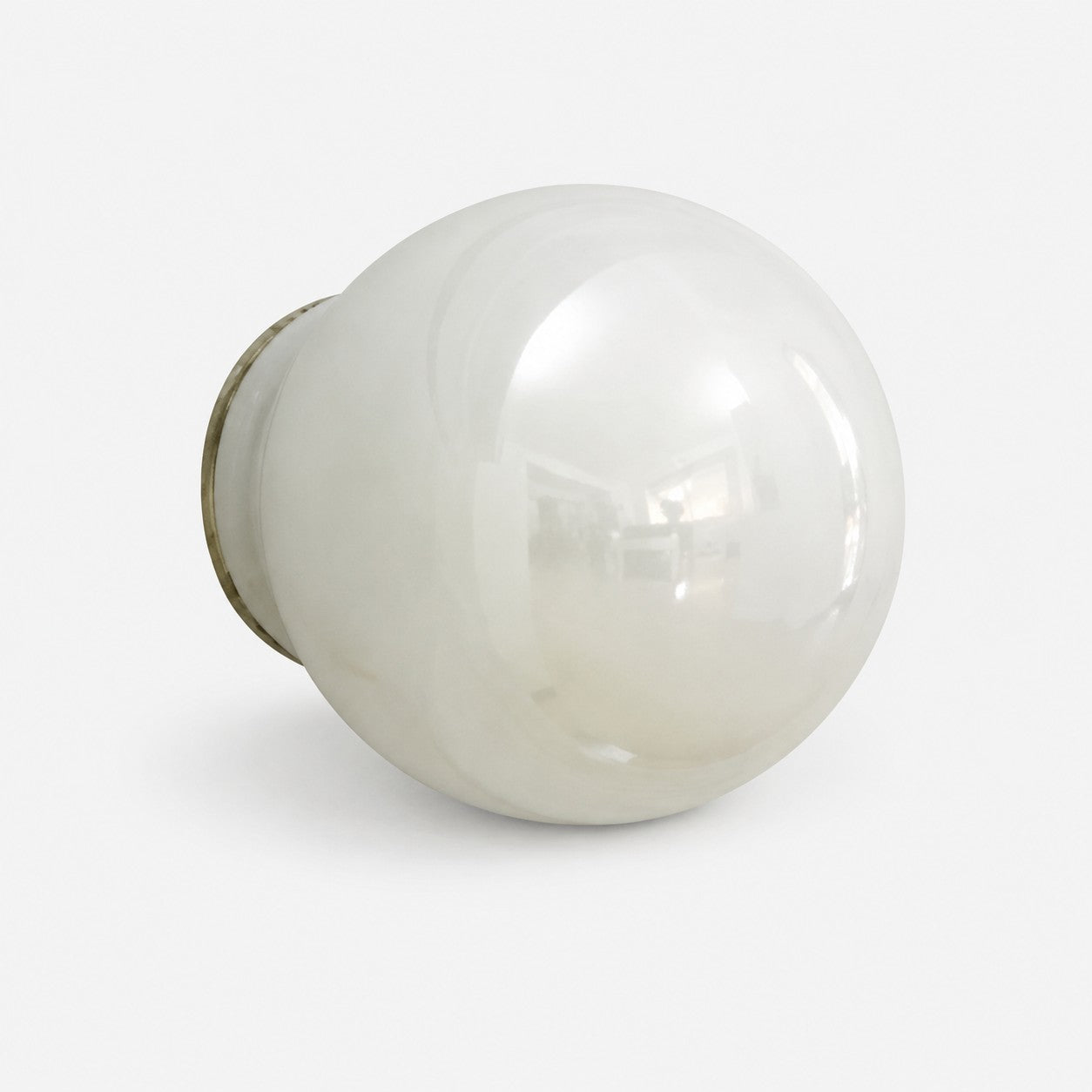 Pearl white ceramic cabinet knob side detail