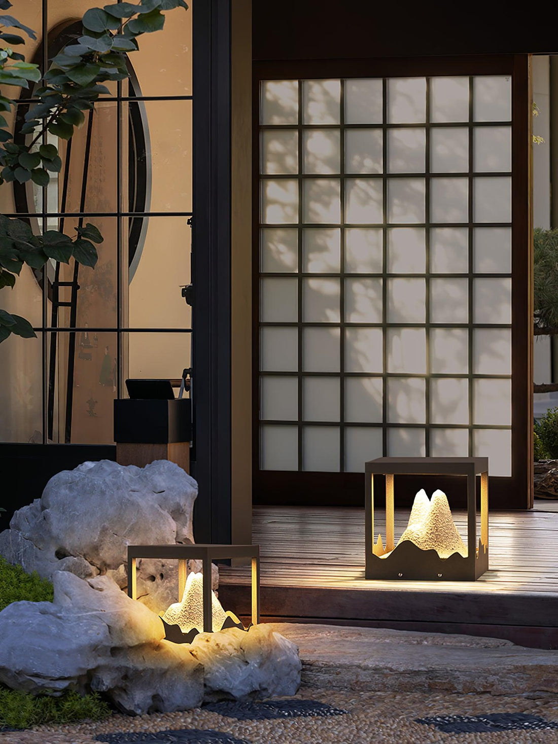 Garden Outdoor Light - Mountain Pattern Warm Light