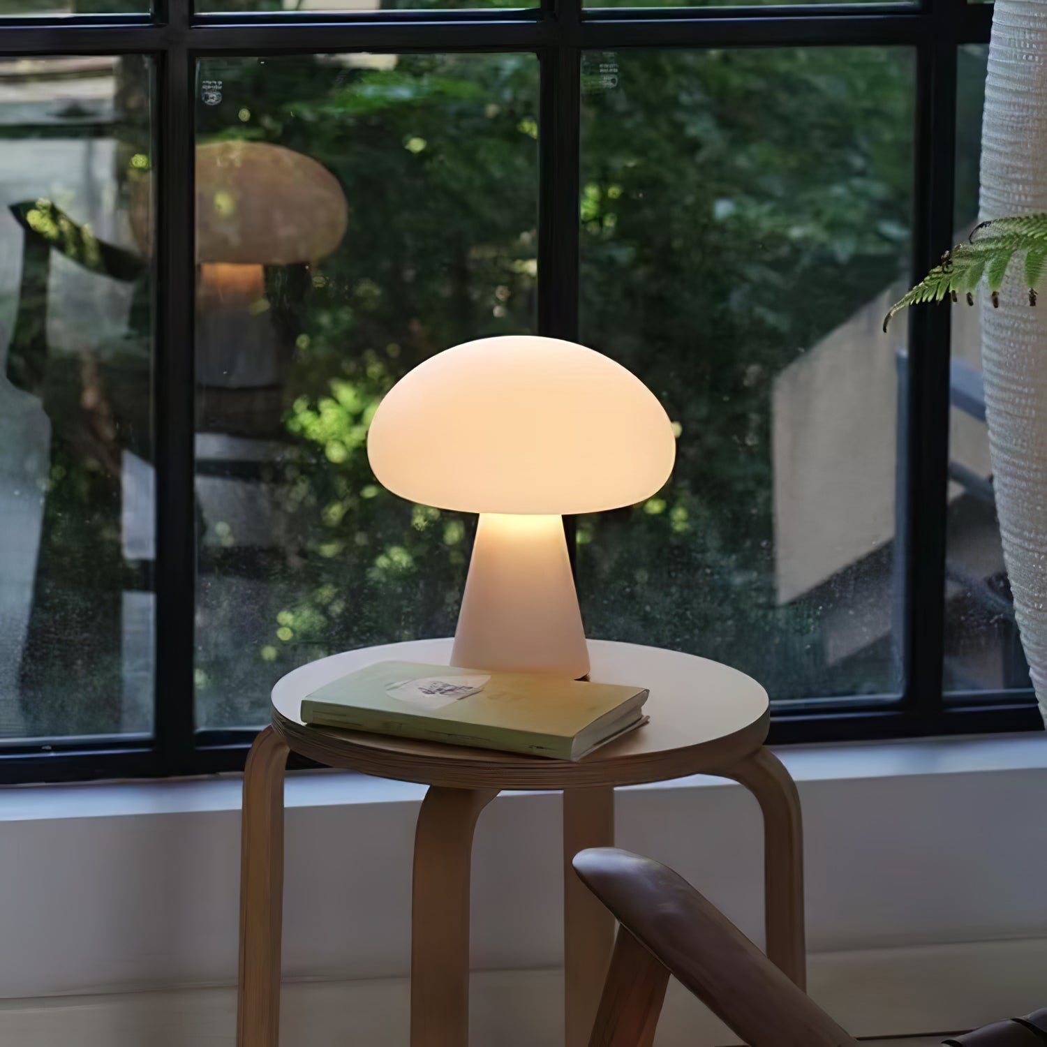 Tragbare Tischleuchte – wiederaufladbare moderne Lampe für Terrasse und Garten