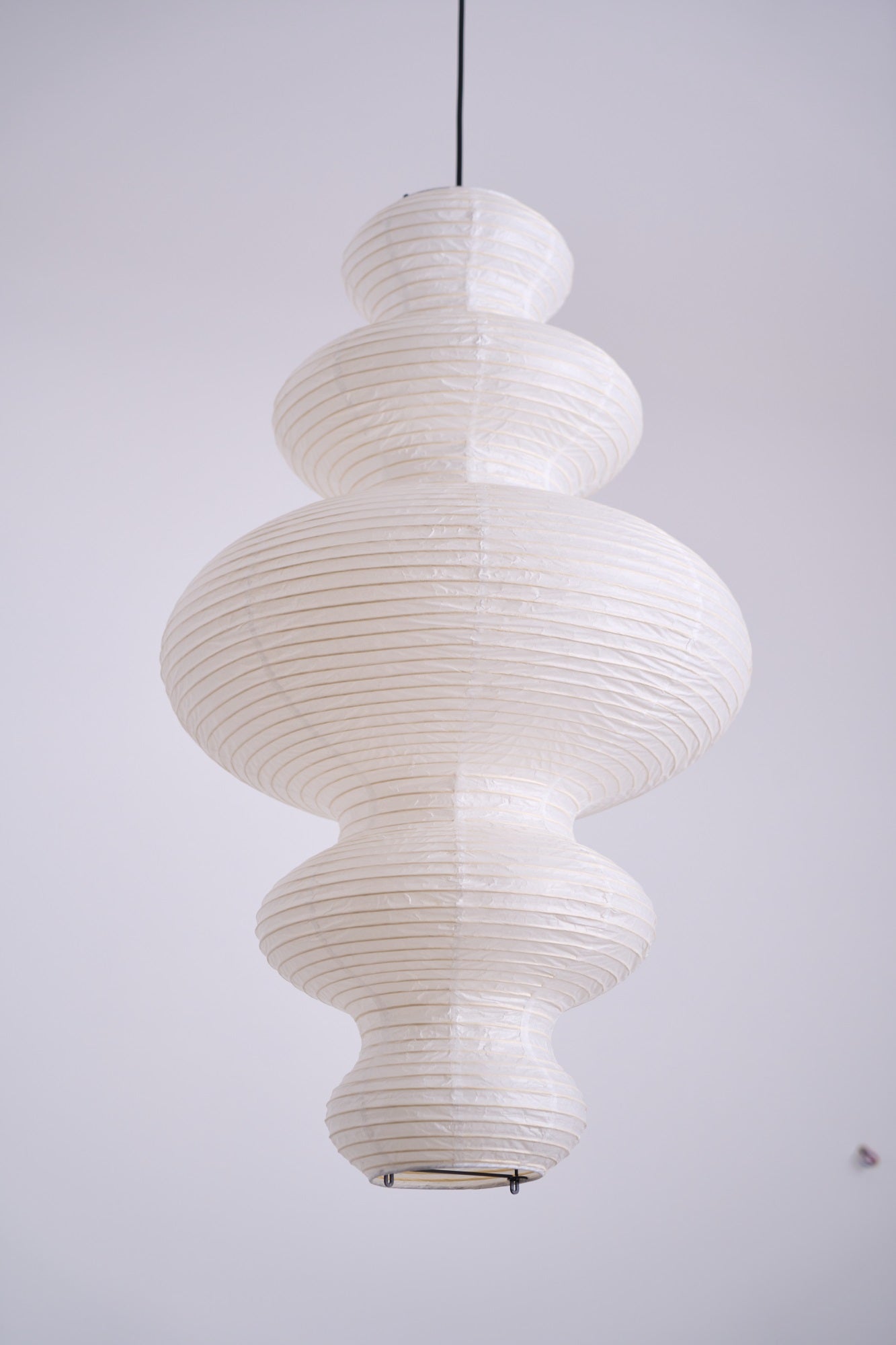 Skulpturale Reispapier-Pendelleuchte – Luxuriöse Lampe fürs Schlafzimmer