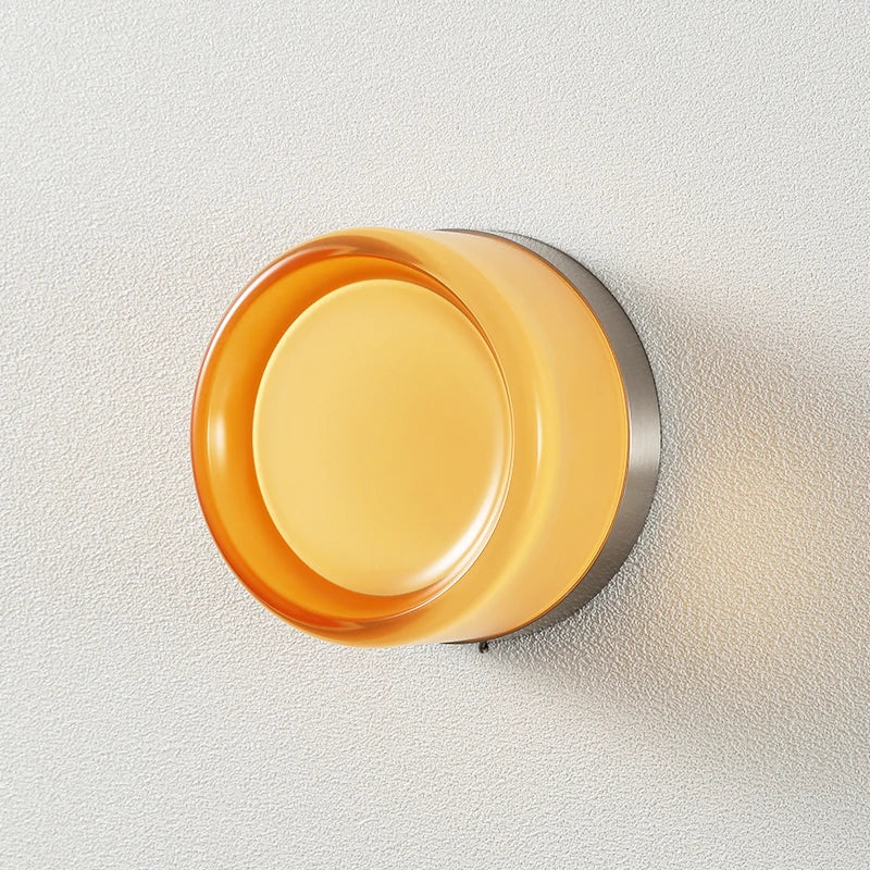 Minimalistische runde Wandlampe aus Acryl mit Grübchen
