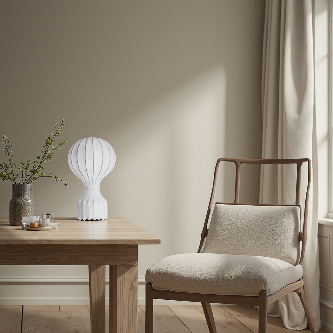 Heißluftballon Cocoon Weiße Tischlampe