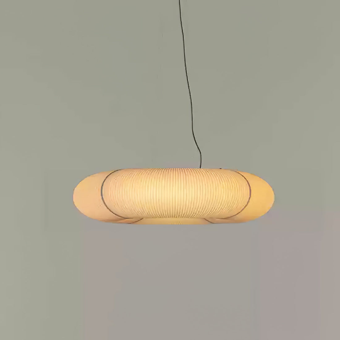 Hängelampe aus Maulbeerseide – Warme LED-Beleuchtung für Wohnzimmer