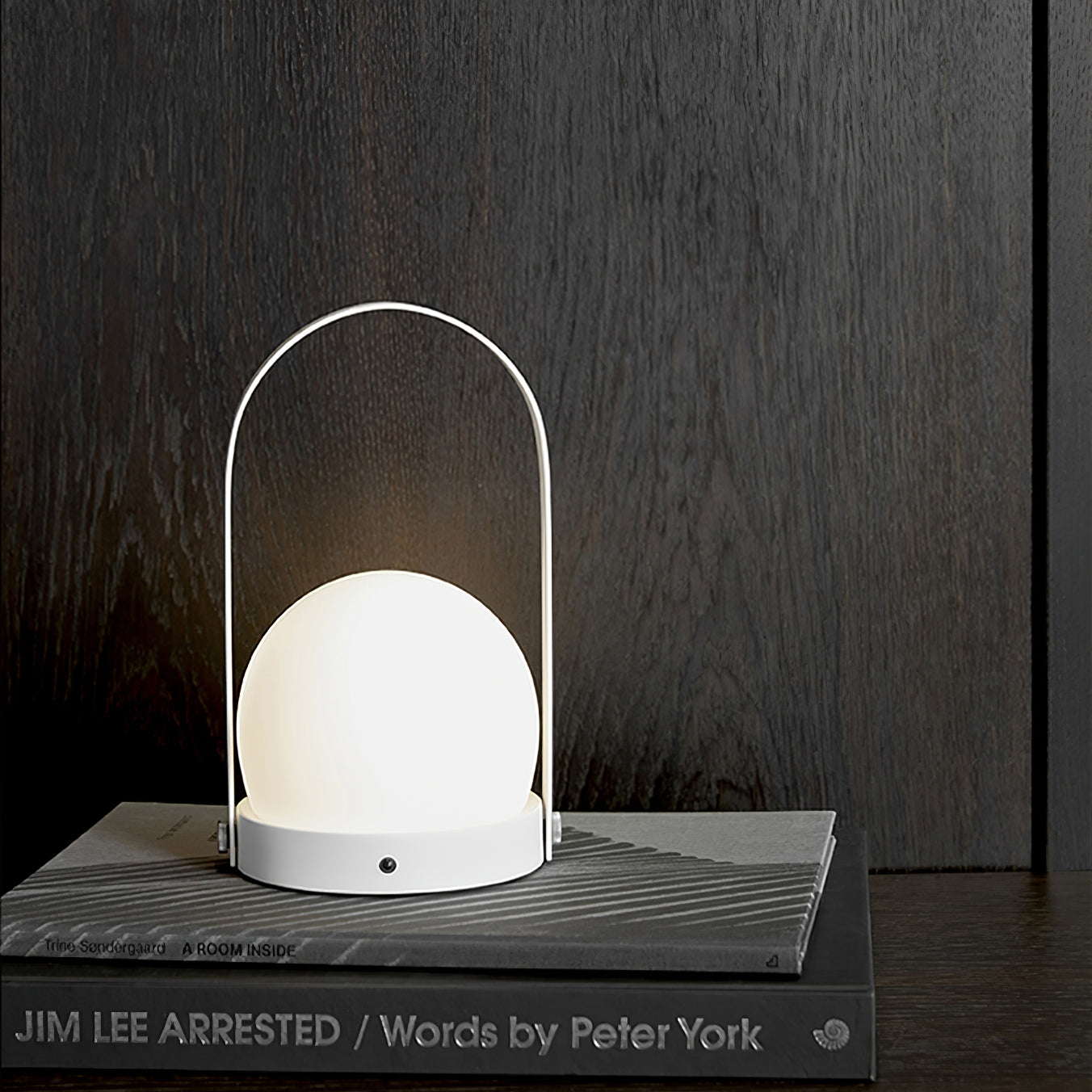 Tragbare Akku-Tischlampe – Moderne Lampe für Schreibtisch und Schlafzimmer