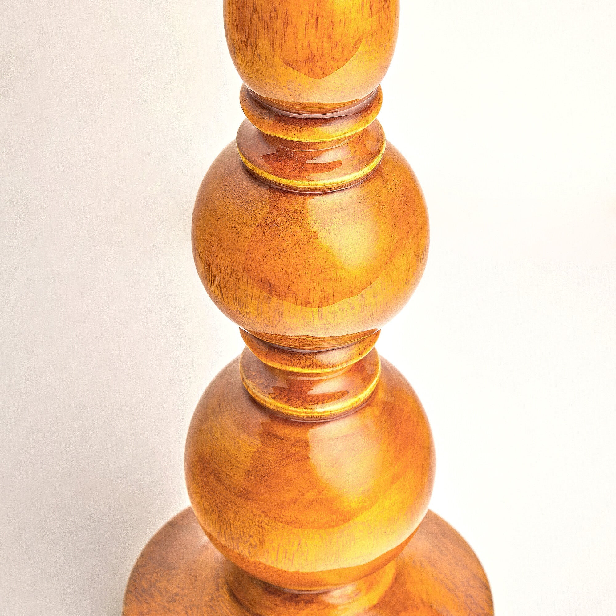 Grainora Table Lamp with Wooden Grain Base – Fabric Lampshade for Living Rooms