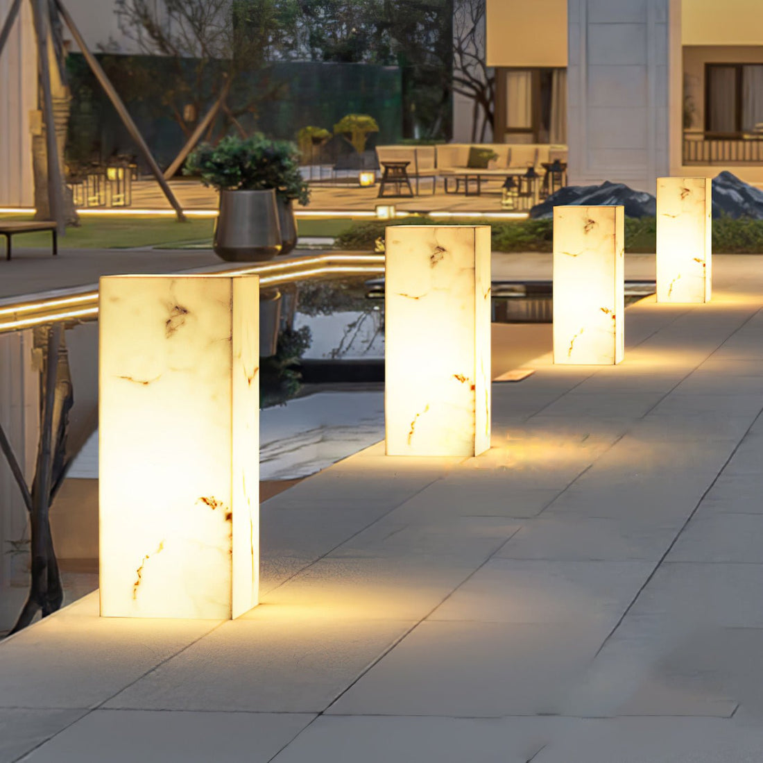 Imitation Marble Outdoor Light - Cube-Shaped Elegant Garden Patio Lamp