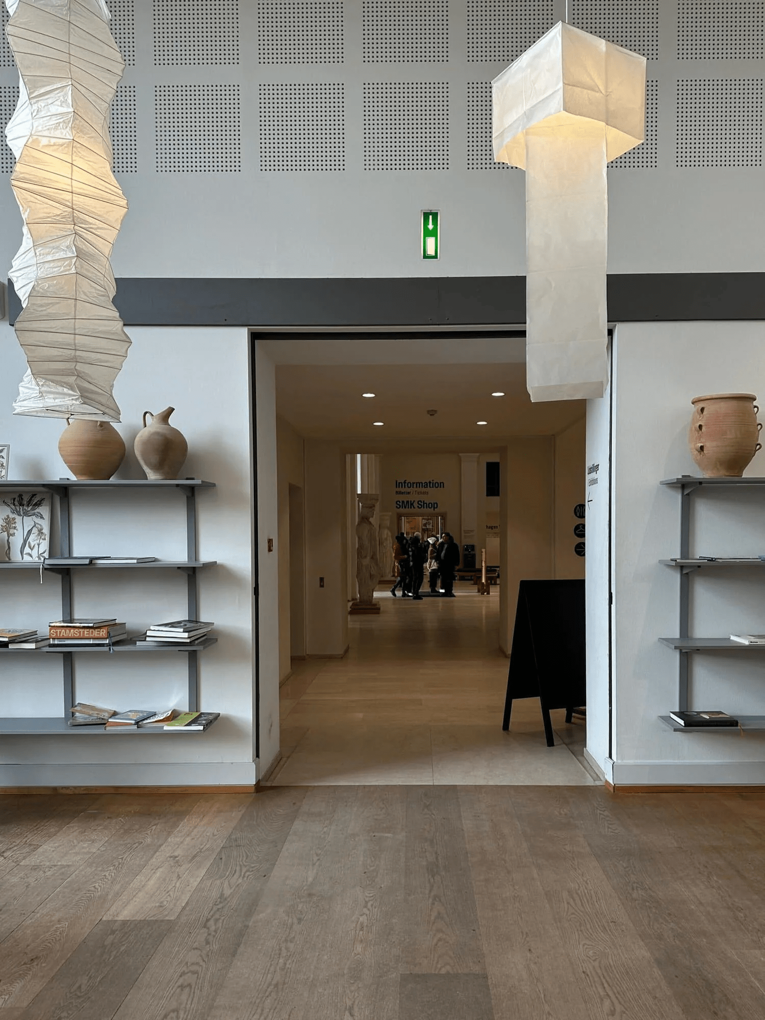 Washi Paper Pendant Lamp - Round Shade for Cozy Modern Interiors