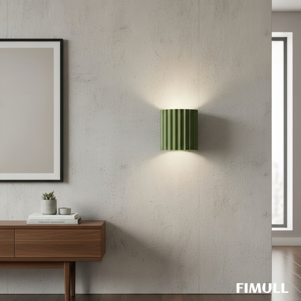 Moderne gerippte Wandleuchte – Skulpturale Akzentbeleuchtung für Wohnzimmer