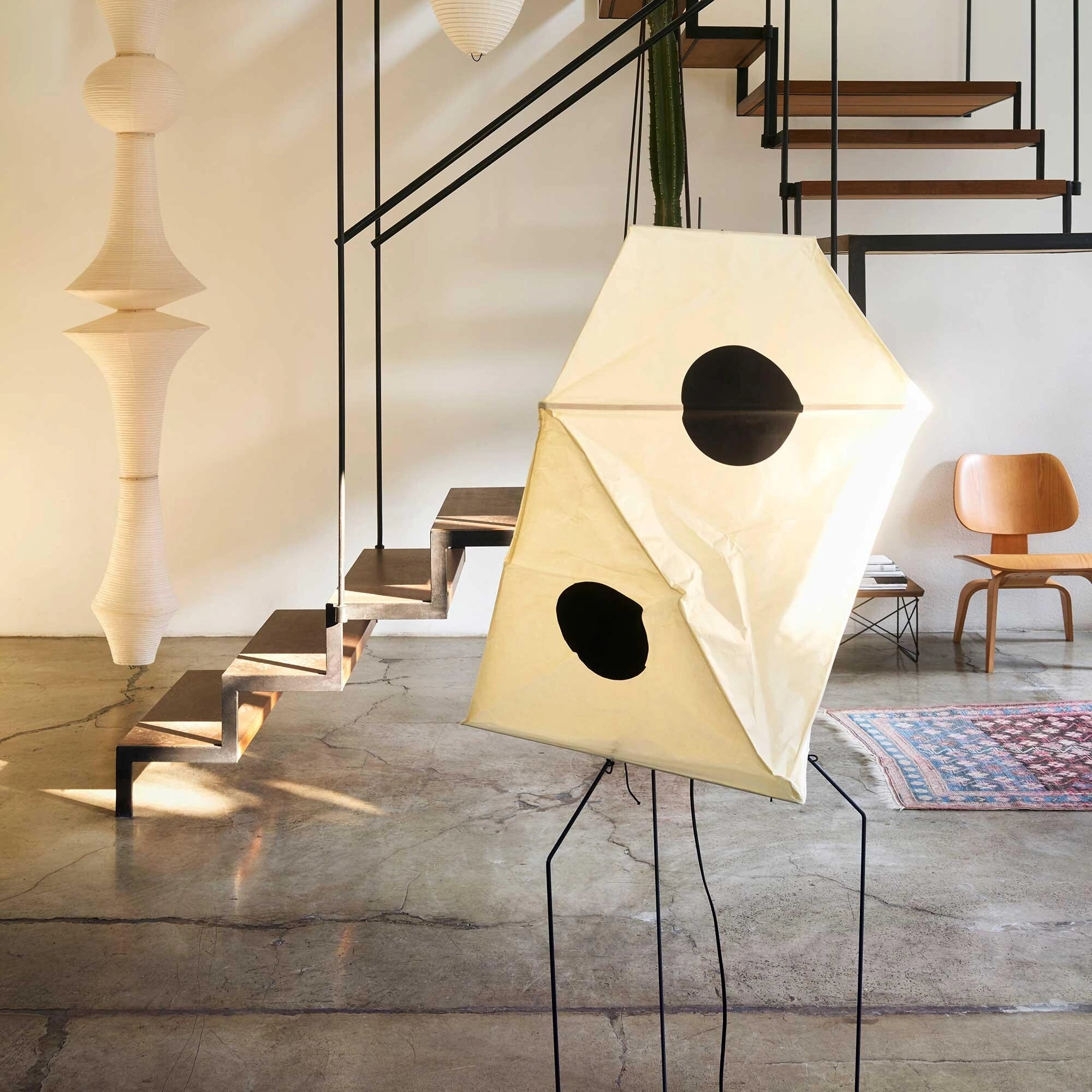 Origami Floor Lamp - Sculptural Light for Living Room & Reading Nook