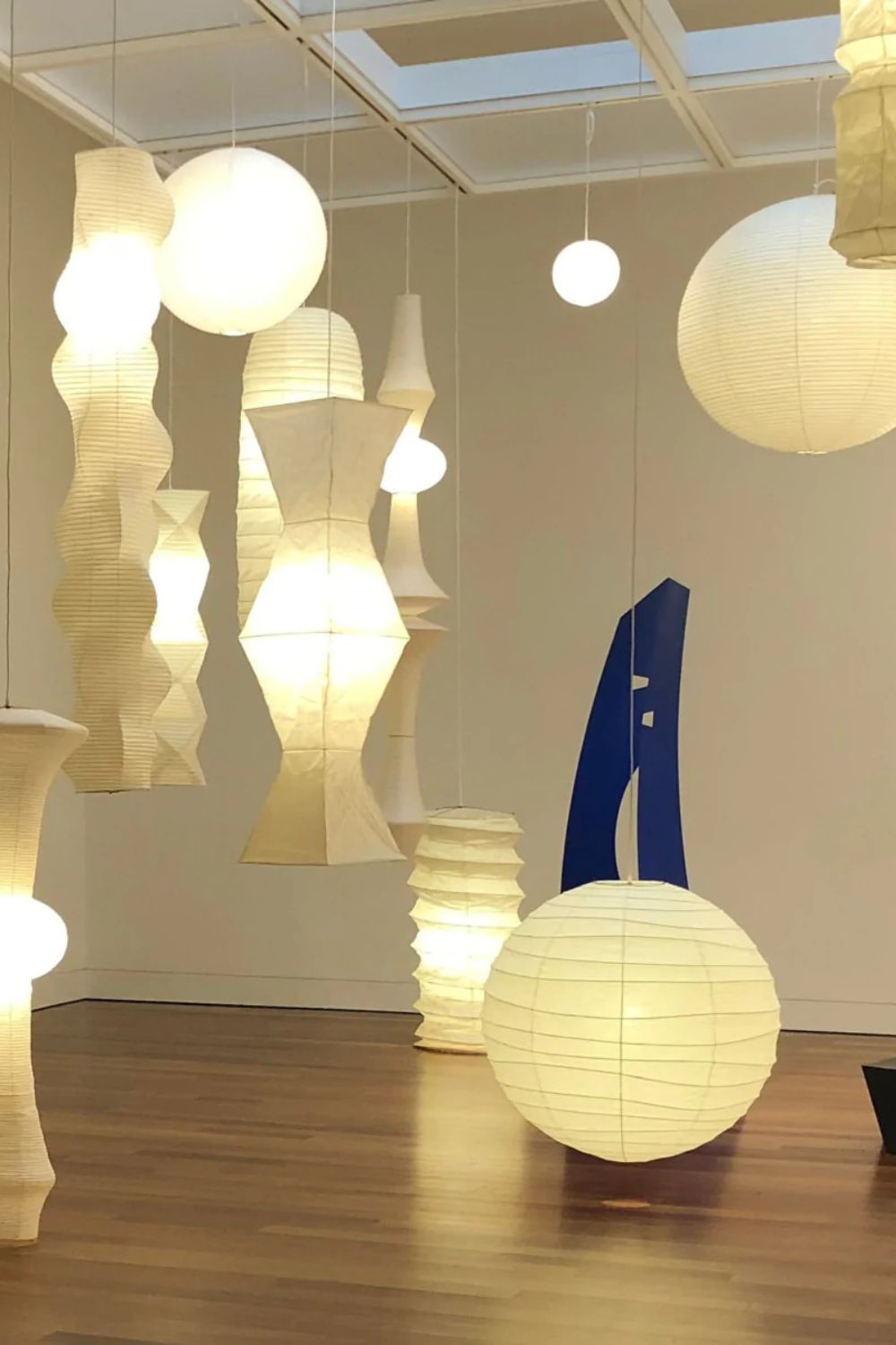 White Handcrafted Mulberry Paper Swag Light