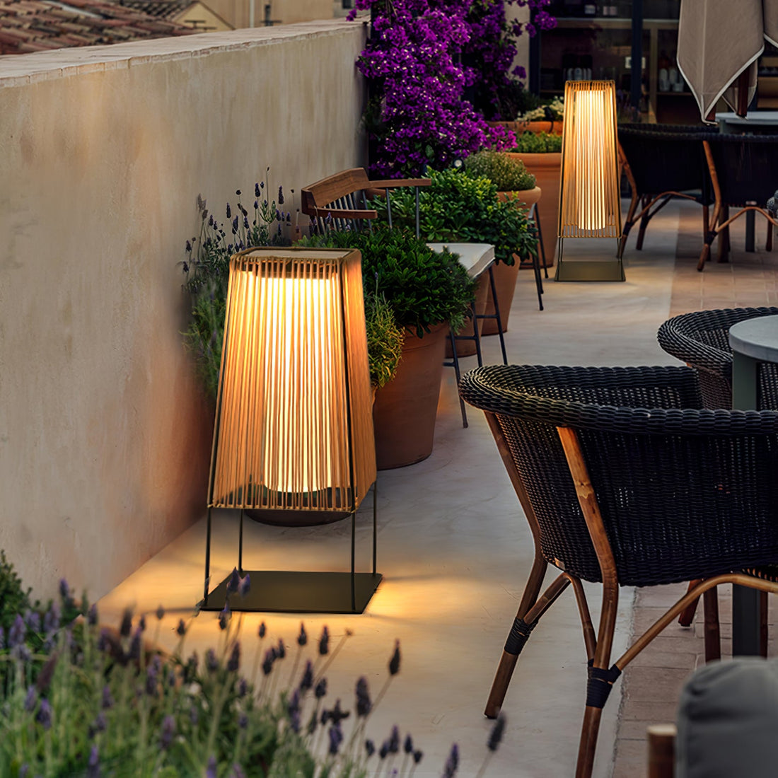Kunststoff-Rattan-Außenpfostenleuchte - Solar-Pfostenlampe Ideal