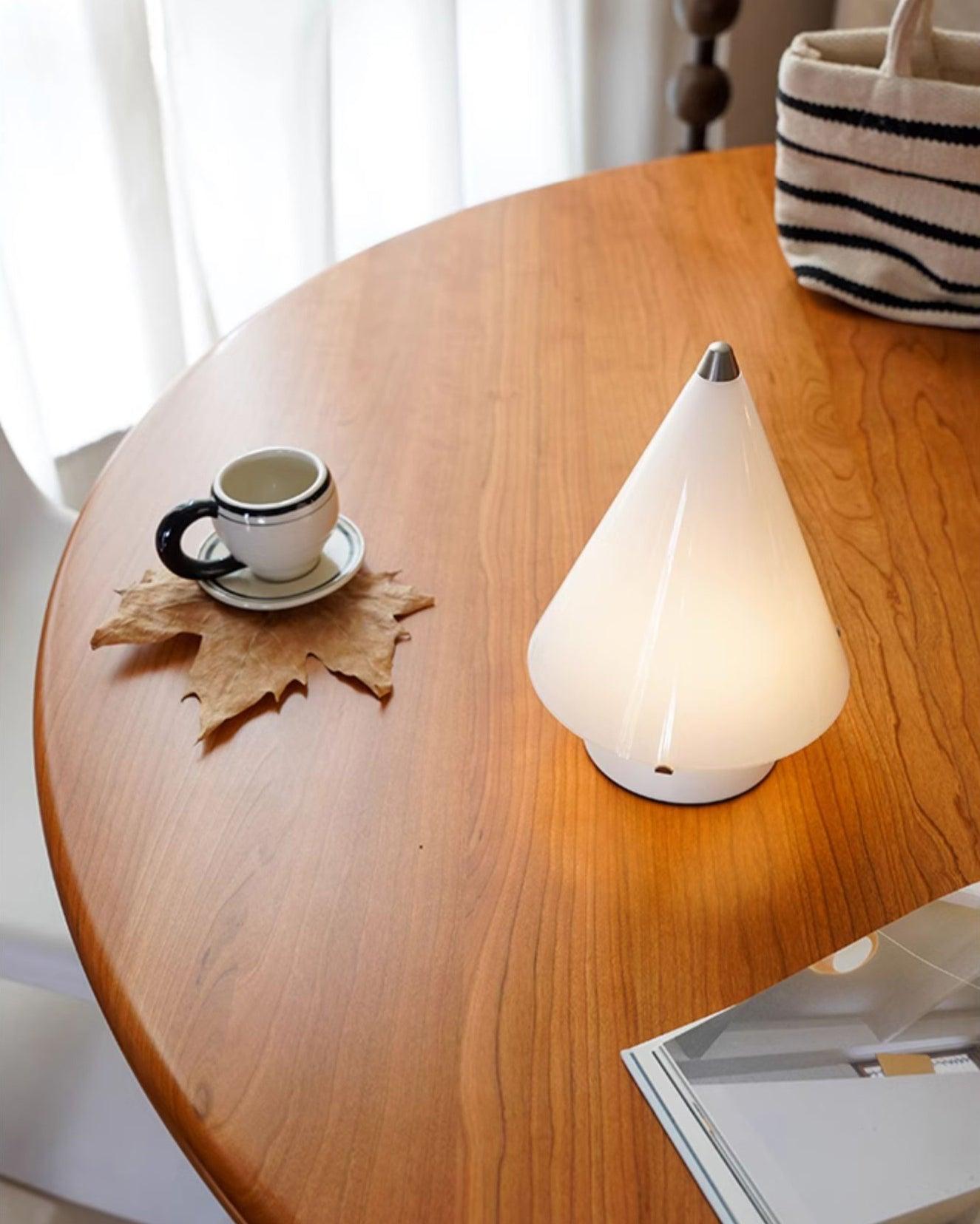 Tischleuchte - Elegante Glaslampe für Wohnzimmer &amp; Schlafzimmer