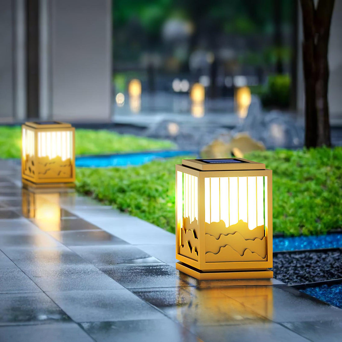 Wave Garden Outdoor Light - Sleek Wavy Body Weather