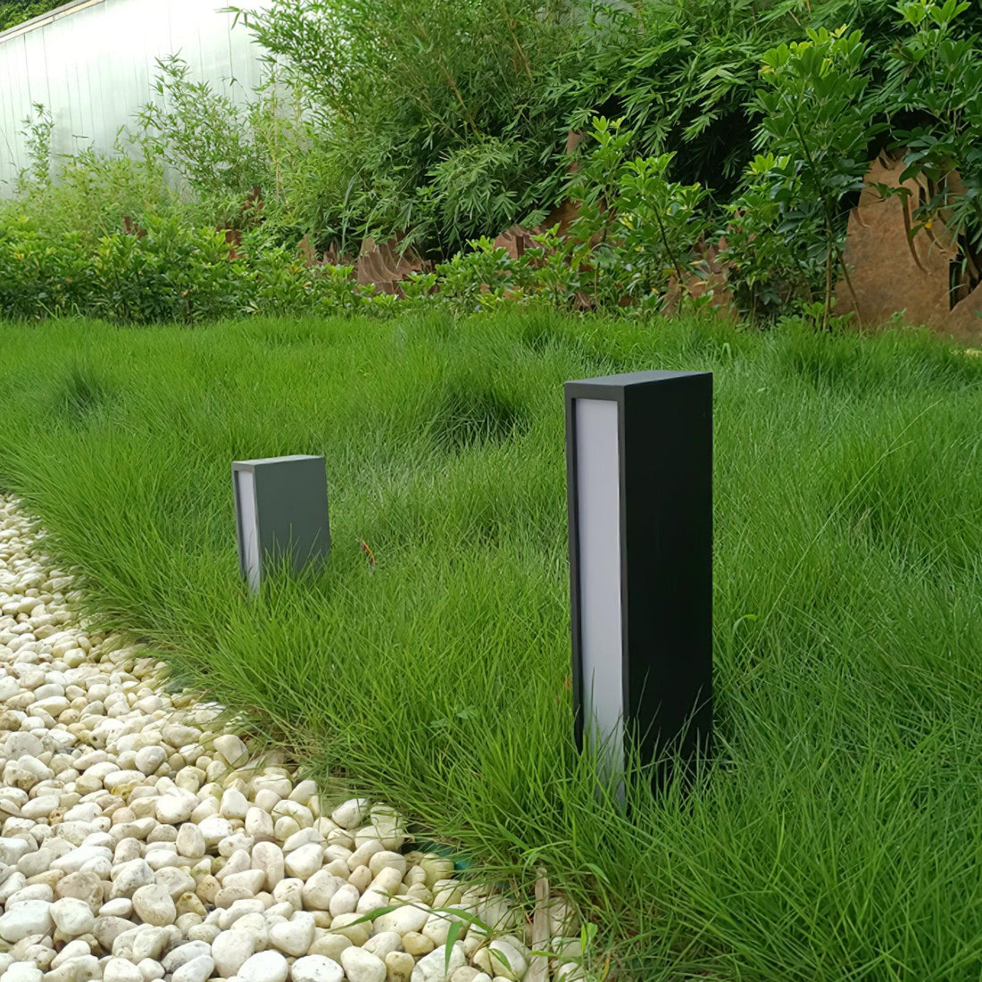 Aluminum Outdoor Post Lamp - Panel-Style Cast Lamp for Patio