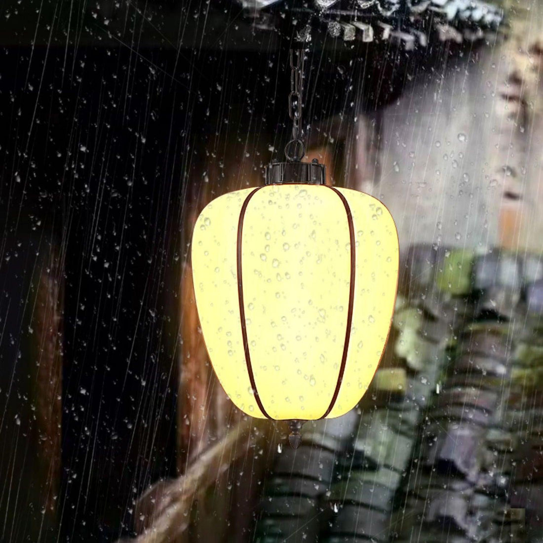Metal Outdoor Pendant Light - Classic Weatherproof Lamp for Garden