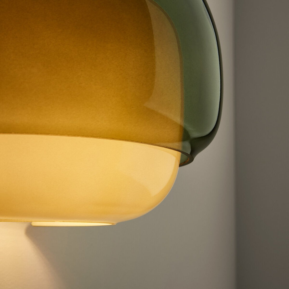 Clinco Farbige moderne Vintage-Glas-Wandlampe – Sanftes Pilz-Glühen