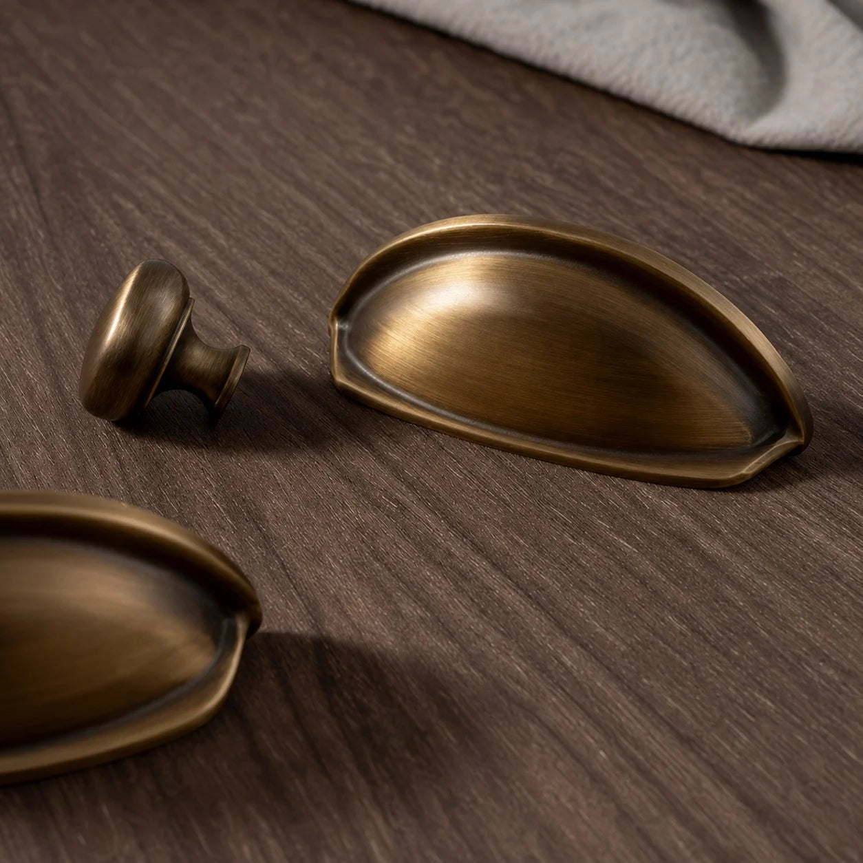 Cabinet hardware detail