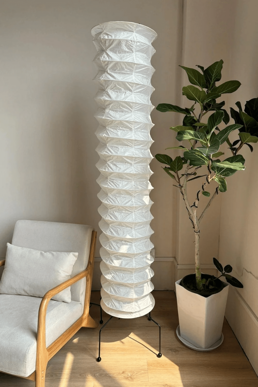 Stehlampe aus Washi-Papier – Japanische runde Leuchte für das Wohnzimmer