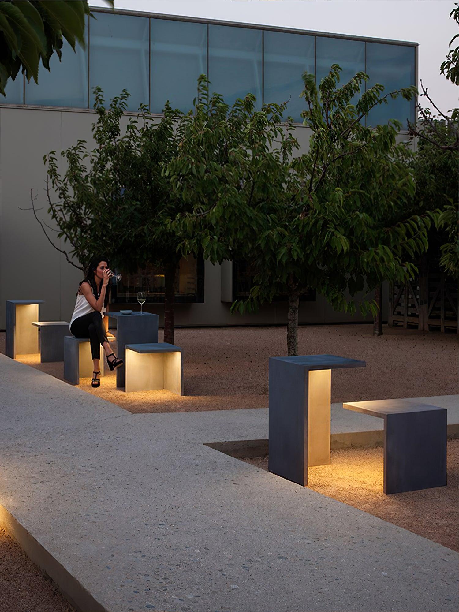 Durable Desk Chair Outdoor Light - Waterproof Fixture for Patio Garden